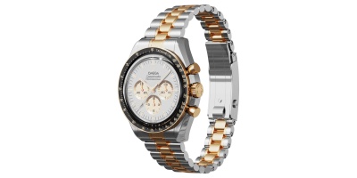 omega_speedmaster_moonwatch_professional_moonshine_2