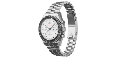 omega_speedmaster_moonwatch_professional_white_2