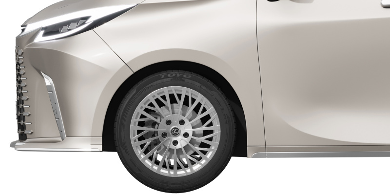 lexus_lm10