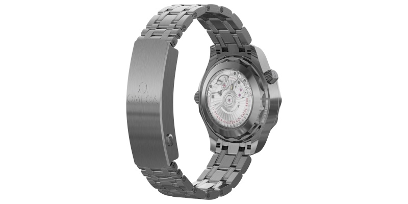 omega_seamaster_diver_300m_white_3