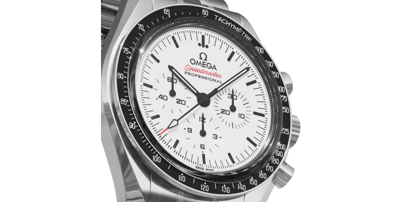 omega_speedmaster_moonwatch_professional_white_4